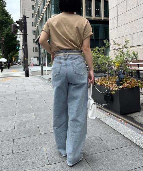 Jena espace merveilleux（ジェナ　エスパスメルヴェイユ）の「フロッキーロゴTシャツ（Tシャツ/カットソー・レディース・オフホワイト/チャコールグレー/ベージュ・FREE）」の17枚目の写真