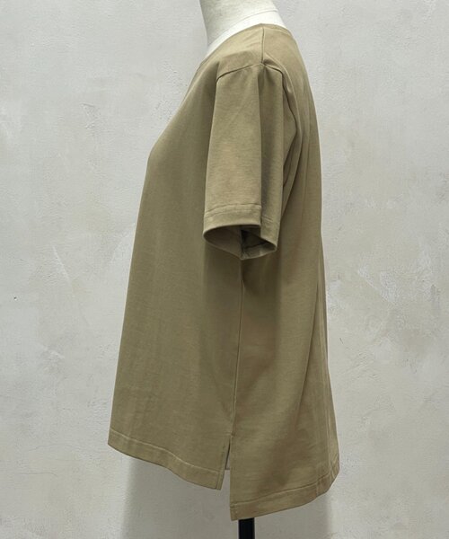 Jena espace merveilleux（ジェナ　エスパスメルヴェイユ）の「フロッキーロゴTシャツ（Tシャツ/カットソー・レディース・オフホワイト/チャコールグレー/ベージュ・FREE）」の10枚目の写真