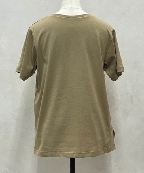 Jena espace merveilleux（ジェナ　エスパスメルヴェイユ）の「フロッキーロゴTシャツ（Tシャツ/カットソー・レディース・オフホワイト/チャコールグレー/ベージュ・FREE）」の11枚目の写真