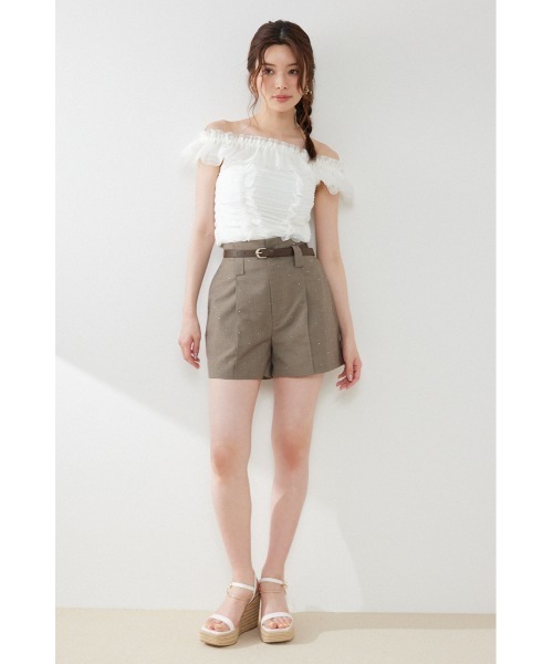rienda(リエンダ)の「フリルオフショルカットトップス 夏服(Tシャツ/カットソー・レディース・ブラック/ホワイト/グレー・FREE)」の4枚目の写真
