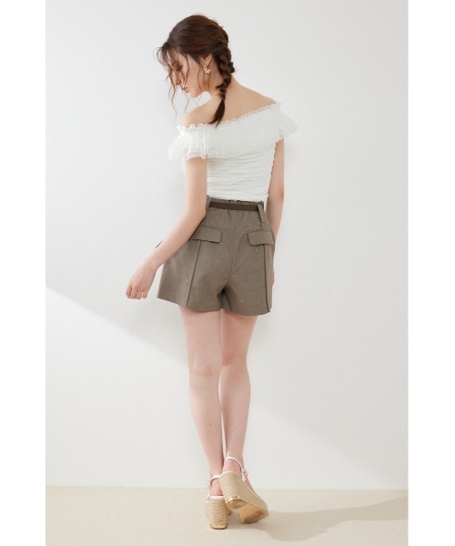 rienda(リエンダ)の「フリルオフショルカットトップス 夏服(Tシャツ/カットソー・レディース・ブラック/ホワイト/グレー・FREE)」の6枚目の写真