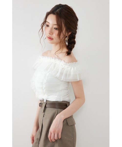 rienda(リエンダ)の「フリルオフショルカットトップス 夏服(Tシャツ/カットソー・レディース・ブラック/ホワイト/グレー・FREE)」の8枚目の写真
