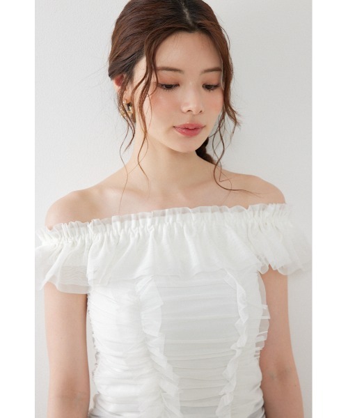 rienda(リエンダ)の「フリルオフショルカットトップス 夏服(Tシャツ/カットソー・レディース・ブラック/ホワイト/グレー・FREE)」の12枚目の写真