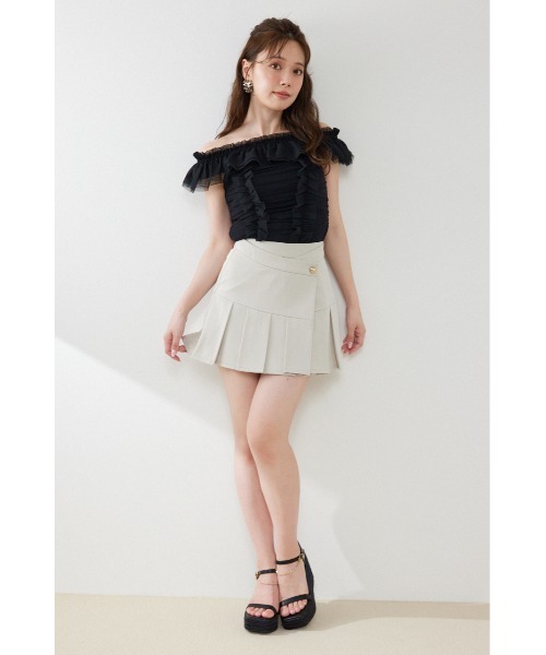 rienda(リエンダ)の「フリルオフショルカットトップス 夏服(Tシャツ/カットソー・レディース・ブラック/ホワイト/グレー・FREE)」の15枚目の写真