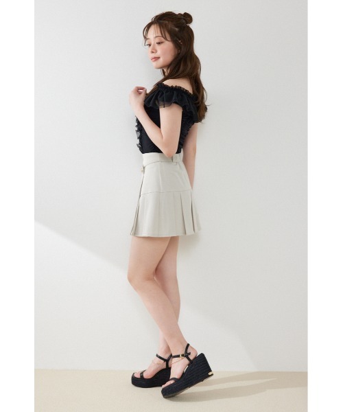 rienda(リエンダ)の「フリルオフショルカットトップス 夏服(Tシャツ/カットソー・レディース・ブラック/ホワイト/グレー・FREE)」の16枚目の写真