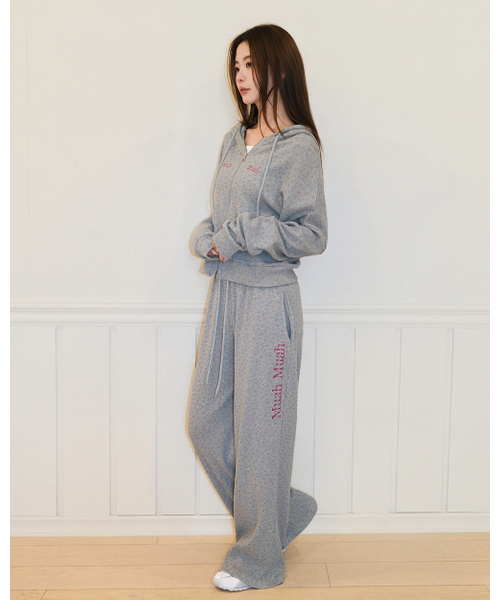muahmuah（ムーアムーア）の「[SET] ワッフルトレーニングフードジップアップパンツセット [グレー]（パーカー・レディース・その他・FREE）」の4枚目の写真