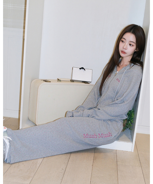 muahmuah（ムーアムーア）の「[SET] ワッフルトレーニングフードジップアップパンツセット [グレー]（パーカー・レディース・その他・FREE）」の9枚目の写真