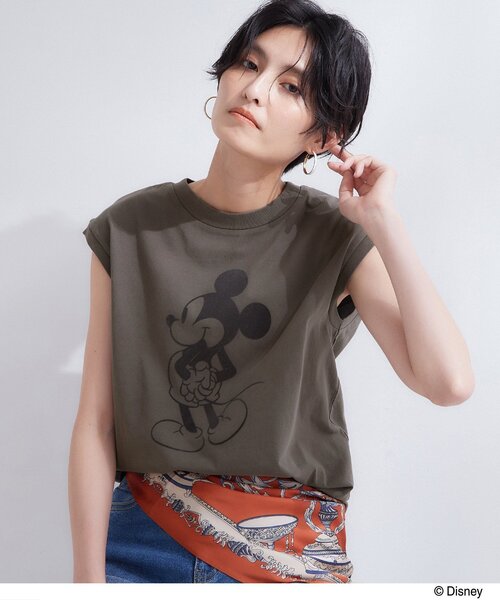 OPAQUE.CLIP(オペークドットクリップ)の「「Mickey Mouse」フロッキープリント フレンチスリーブTシャツ《洗濯機OK》(Tシャツ/カットソー・レディース・ホワイト/ダークブラウン/チャコールグレー・99)」の2枚目の写真