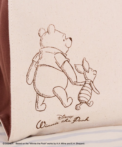Disney(ディズニー)の「Winnie the Pooh/スクエアトートバッグ(トートバッグ・レディース・ベージュ・FREE)」の3枚目の写真
