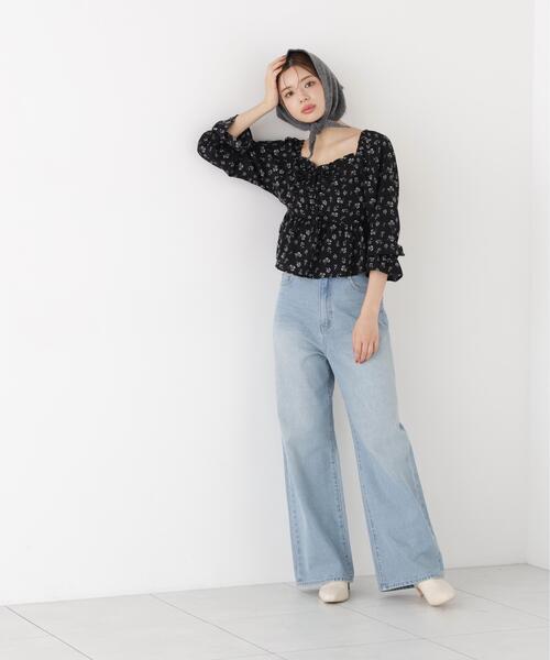 PROPORTION BODY DRESSING(プロポーションボディドレッシング)の「フラワーパターンギャザーブラウス / 1216210901(シャツ/ブラウス・レディース・ホワイト系その他/ブラック・FREE)」の5枚目の写真