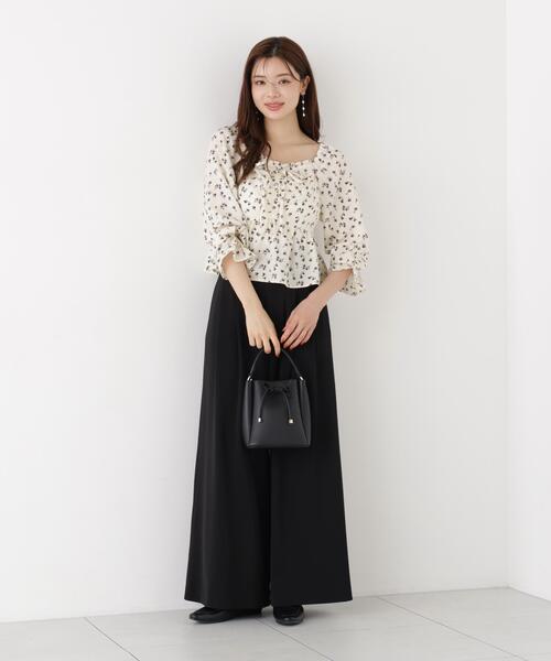 PROPORTION BODY DRESSING(プロポーションボディドレッシング)の「フラワーパターンギャザーブラウス / 1216210901(シャツ/ブラウス・レディース・ホワイト系その他/ブラック・FREE)」の11枚目の写真