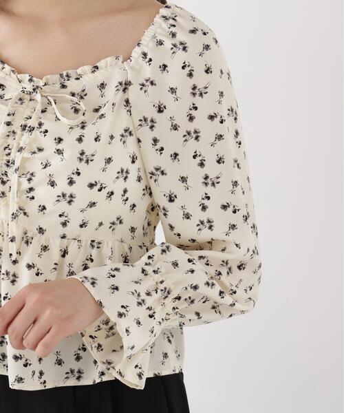 PROPORTION BODY DRESSING(プロポーションボディドレッシング)の「フラワーパターンギャザーブラウス / 1216210901(シャツ/ブラウス・レディース・ホワイト系その他/ブラック・FREE)」の20枚目の写真