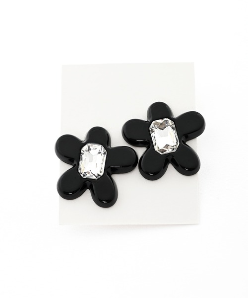 Narcissus(ナルシス)の「【Narcissus】フラワービジューピアス / お花 ピアス(ピアス(両耳用)・レディース・ブラック/アイボリー・FREE)」の2枚目の写真