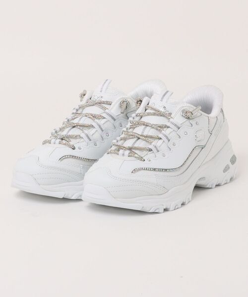 SKECHERS(スケッチャーズ)の「【SKECHERS】スケッチャーズ Slip-ins: D'Lites - Main Stage(スリップインズ スリップインズ:ディーライツ - メイン ステージ) 150728(スニーカー・レディース・ホワイト×シルバー・23.0cm/23.5cm/24.0cm/24.5cm/25.0cm)」の1枚目の写真
