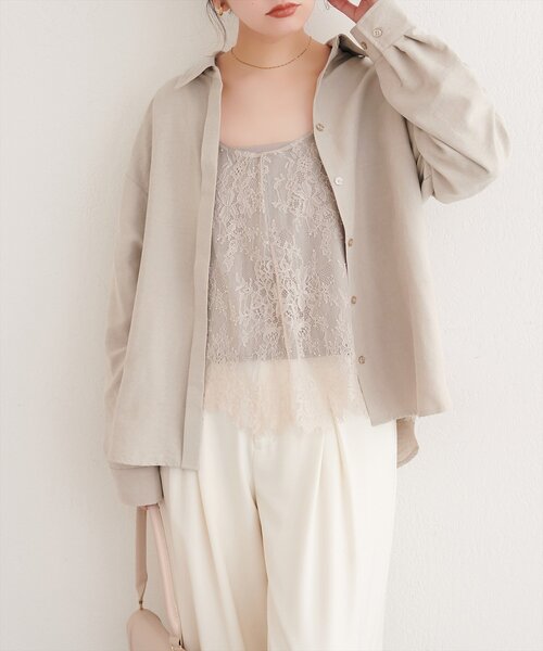 natural couture(ナチュラルクチュール)の「ピーチスキンオーバーサイズシャツ(シャツ/ブラウス・レディース・チャコールグレー/ベージュ/アイボリー/ブラウン・FREE)」の4枚目の写真