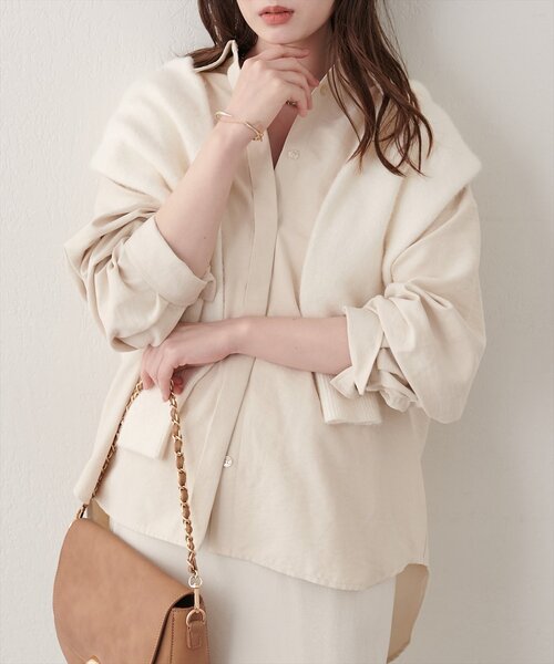 natural couture(ナチュラルクチュール)の「ピーチスキンオーバーサイズシャツ(シャツ/ブラウス・レディース・チャコールグレー/ベージュ/アイボリー/ブラウン・FREE)」の16枚目の写真