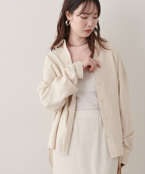 natural couture(ナチュラルクチュール)の「ピーチスキンオーバーサイズシャツ(シャツ/ブラウス・レディース・チャコールグレー/ベージュ/アイボリー/ブラウン・FREE)」の19枚目の写真