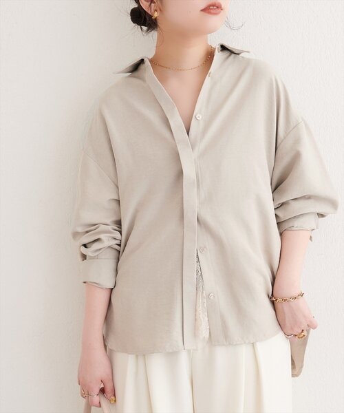 natural couture(ナチュラルクチュール)の「ピーチスキンオーバーサイズシャツ(シャツ/ブラウス・レディース・チャコールグレー/ベージュ/アイボリー/ブラウン・FREE)」の7枚目の写真