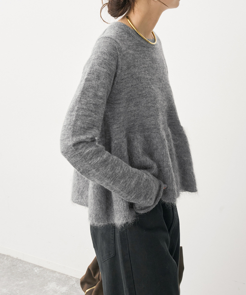 Spick & Span(スピックアンドスパン)の「《追加》モヘヤ混ペプラムニット(ニット/セーター・レディース・グレー/ブラック・FREE)」の16枚目の写真