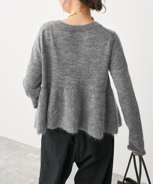 Spick & Span(スピックアンドスパン)の「《追加》モヘヤ混ペプラムニット(ニット/セーター・レディース・グレー/ブラック・FREE)」の17枚目の写真