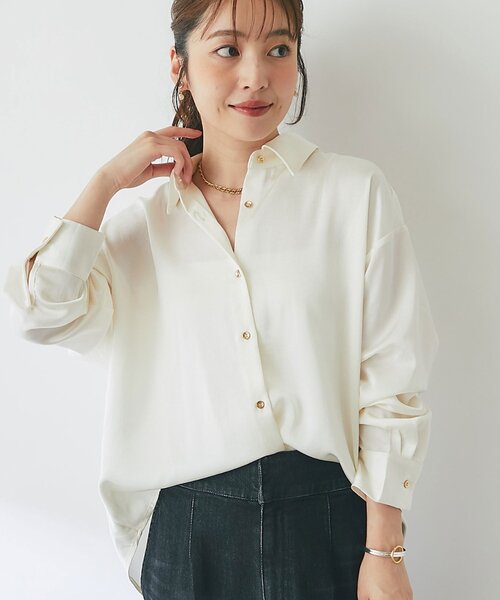 La boutique BonBon(ラブティックボンボン)の「【女っぽシャツ】サテンシャツ(シャツ/ブラウス・レディース・オフホワイト/ピンク・FREE)」の1枚目の写真