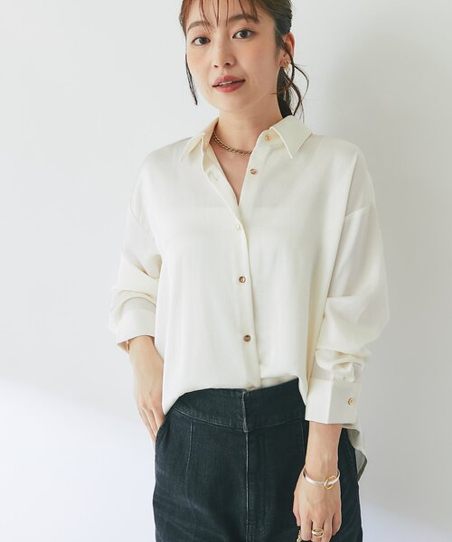 La boutique BonBon(ラブティックボンボン)の「【女っぽシャツ】サテンシャツ(シャツ/ブラウス・レディース・オフホワイト/ピンク・FREE)」の6枚目の写真