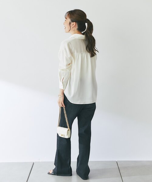 La boutique BonBon(ラブティックボンボン)の「【女っぽシャツ】サテンシャツ(シャツ/ブラウス・レディース・オフホワイト/ピンク・FREE)」の9枚目の写真