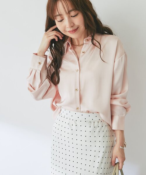 La boutique BonBon(ラブティックボンボン)の「【女っぽシャツ】サテンシャツ(シャツ/ブラウス・レディース・オフホワイト/ピンク・FREE)」の11枚目の写真