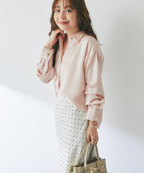 La boutique BonBon(ラブティックボンボン)の「【女っぽシャツ】サテンシャツ(シャツ/ブラウス・レディース・オフホワイト/ピンク・FREE)」の12枚目の写真