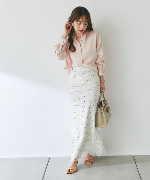 La boutique BonBon(ラブティックボンボン)の「【女っぽシャツ】サテンシャツ(シャツ/ブラウス・レディース・オフホワイト/ピンク・FREE)」の16枚目の写真