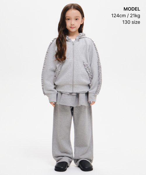 MUSINSA STANDARD KIDS（ムシンサスタンダードキッズ）の「ガールズフリルフードパーカージップアップ[ミディアムグレー]（ブルゾン・レディース・その他・130/140/150/160/120）」の2枚目の写真