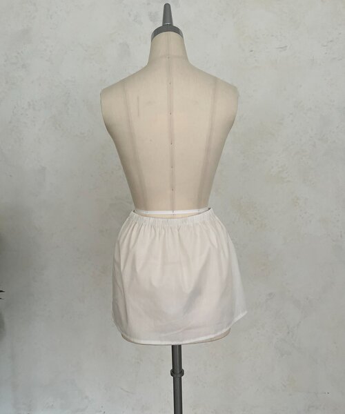 prose verse(プロズヴェール)の「フェイクレイヤードシャツ(シャツ/ブラウス・レディース・オフホワイト・LARGE/MEDIUM)」の14枚目の写真