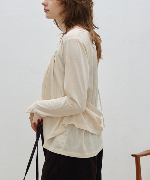 Aunue（オーヌ）の「【2点セット】2wayルーズシルエットカットソー×ホルタービスチェset（Tシャツ/カットソー・レディース・アイボリー/ブラック・FREE）」の9枚目の写真