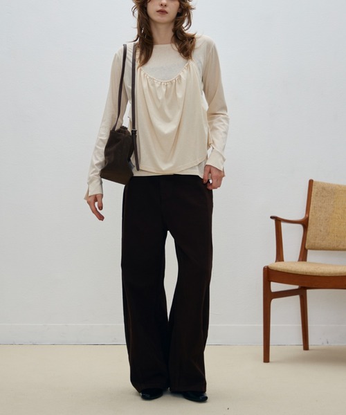 Aunue（オーヌ）の「【2点セット】2wayルーズシルエットカットソー×ホルタービスチェset（Tシャツ/カットソー・レディース・アイボリー/ブラック・FREE）」の16枚目の写真