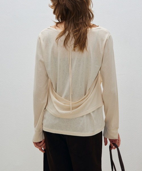 Aunue（オーヌ）の「【2点セット】2wayルーズシルエットカットソー×ホルタービスチェset（Tシャツ/カットソー・レディース・アイボリー/ブラック・FREE）」の10枚目の写真