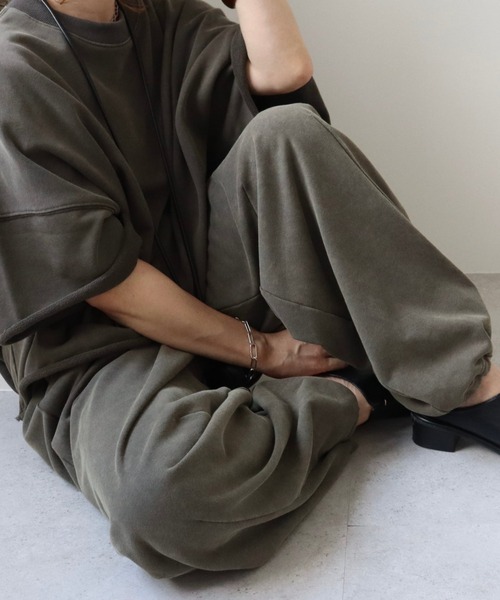 zena(ジェナ)の「パウダースウェット裾ドロストパンツ(スウェットパンツ・レディース・チャコールグレー/ブラウン/レッド/オートミール・FREE)」の12枚目の写真