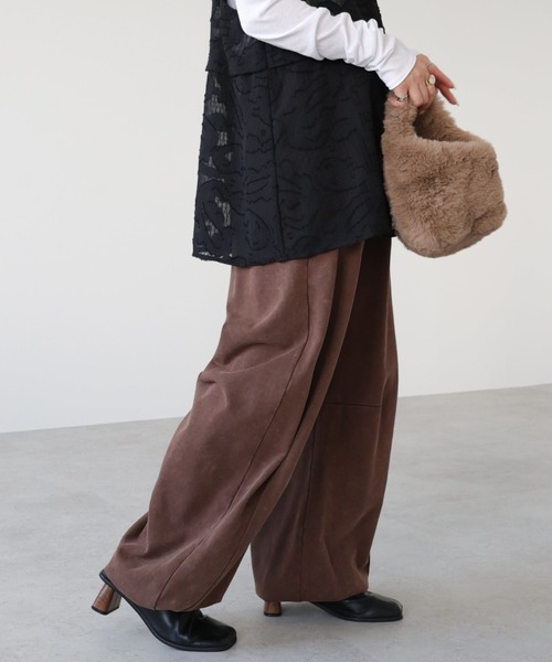 zena(ジェナ)の「パウダースウェット裾ドロストパンツ(スウェットパンツ・レディース・チャコールグレー/ブラウン/レッド/オートミール・FREE)」の19枚目の写真