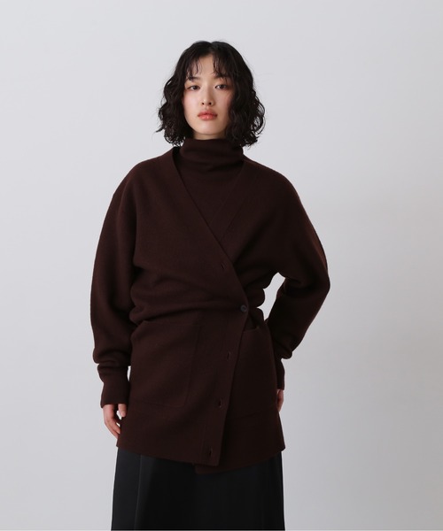 YLEVE(イレーヴ)の「YLEVE / ULTARAFINE MERINO WOOL MILLED KNIT CARDIGAN(カーディガン/ボレロ・レディース・ブラック/ワイン系・1)」の19枚目の写真