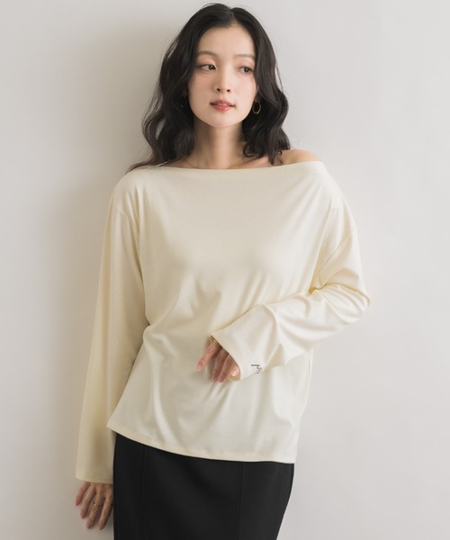 NEUNA(ヌナ)の「ワンショル袖刺繍ロンT(Tシャツ/カットソー・レディース・ブラック/アイボリー・FREE)」の17枚目の写真