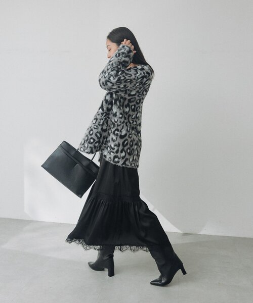 RIVE DROITE(リヴドロワ)の「レオパードニットジャケット(秋服/冬服)(ノーカラージャケット・レディース・ベージュ/グレー・FREE)」の4枚目の写真
