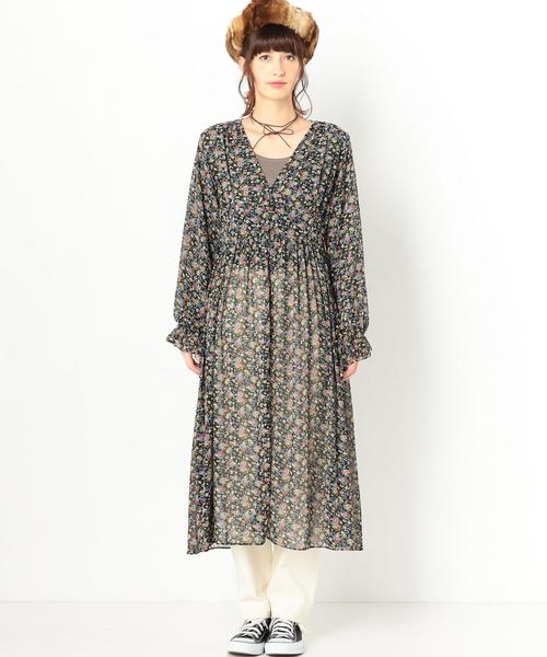 Another Edition(アナザーエディション)の「シフォンフラワープリントガウンワンピース/ AEBFC シフォン S-FLOWER PRT◆(ワンピース・レディース・ブラック/オレンジ・FREE)」の4枚目の写真