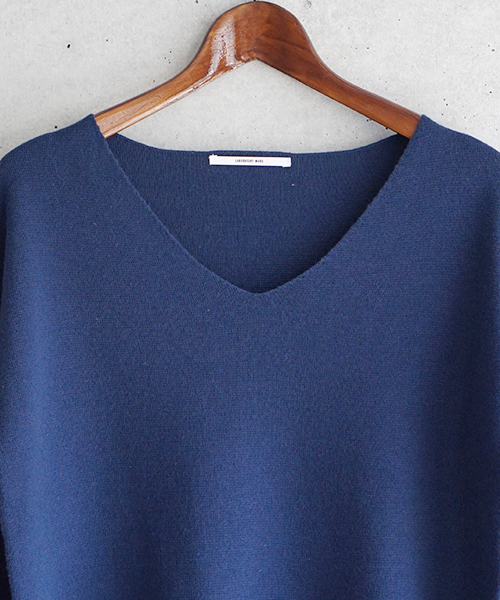 laboratory work（ラボラトリーワーク）の「クールラボミラノリブ Vプルオーバー（ニット/セーター・レディース・ピンク/イエロー/ネイビー/サックスブルー/オフホワイト・MEDIUM）」の11枚目の写真