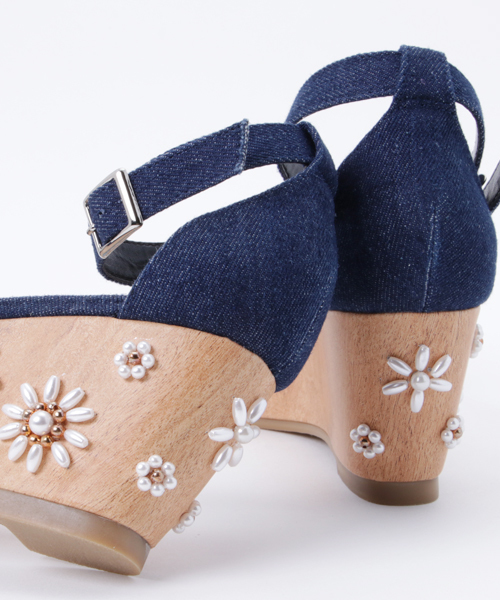 ILIMA（イリマ）の「ILIMA イリマ パールフラワーネックベルトプラットフォームサンダル（サンダル・レディース・ホワイト/ブラック/ネイビー/シルバー・M/L/S）」の14枚目の写真