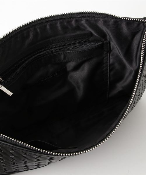 VENCEEXCHANGE(ヴァンスエクスチェンジ)の「編み込みクラッチバッグ(クラッチバッグ・メンズ・ホワイト/ブラック/ブルー・FREE)」の5枚目の写真