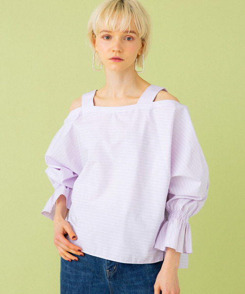 UNITED TOKYO（ユナイテッドトウキョウ）の「ウォッシャブルオフショルブラウス（シャツ/ブラウス・レディース・パープル/オフホワイト/ピンク/ブラック・1）」の2枚目の写真