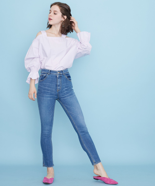 UNITED TOKYO（ユナイテッドトウキョウ）の「ウォッシャブルオフショルブラウス（シャツ/ブラウス・レディース・パープル/オフホワイト/ピンク/ブラック・1）」の7枚目の写真