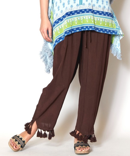 チャイハネ(チャイハネ)の「【チャイハネ】無地タッセルストレートパンツ(その他パンツ・レディース・ブラック/ブルー/オレンジ/ホワイト/イエロー/ブラウン/ピンク・FREE)」の4枚目の写真