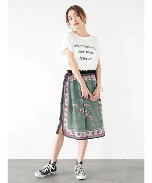 Editt by YECCA VECCA（エディットバイイェッカヴェッカ）の「タックデザインロゴＴｅｅ（Tシャツ/カットソー・レディース・ホワイト/ブラック/キャメル・FREE）」の17枚目の写真