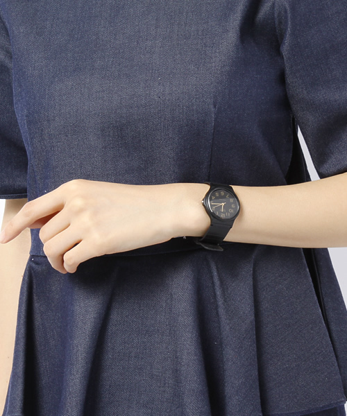 AMERICAN RAG CIE（アメリカンラグシー）の「CASIO/MQ-24-1B2（アナログ腕時計・レディース・ブラック・FREE）」の2枚目の写真