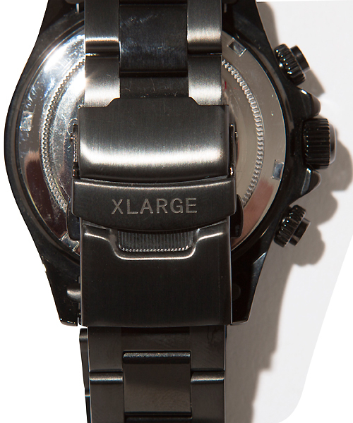 【中古品】XLARGE クロノグラフ ブラック時計 送料無料】劇場版公開記念“LUPIN THE Ⅲ RD” 電波ソーラークロノグラフ